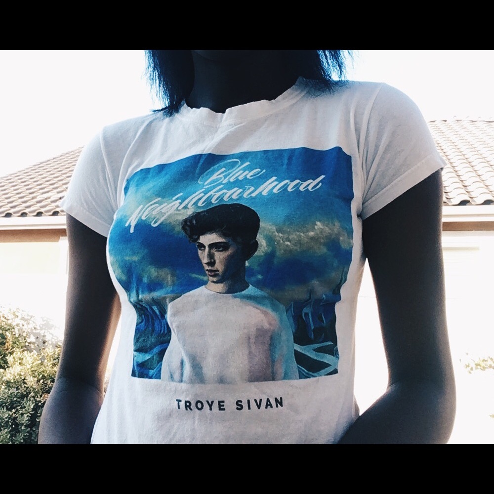 troye sivan blue neighbourhood graphic shirt